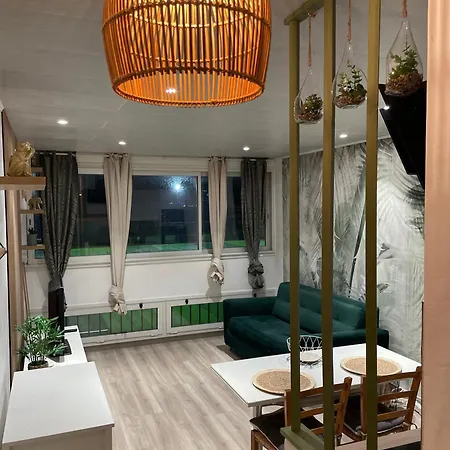 公寓 Location *